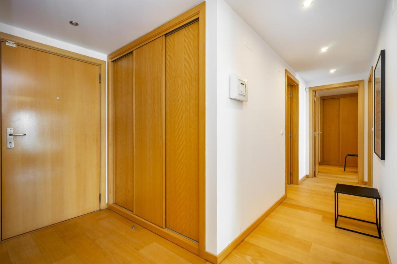 Whome Panoramic View With Elevator, Ac, Garage Perfect For Families & Business Travellers Lisbona Esterno foto